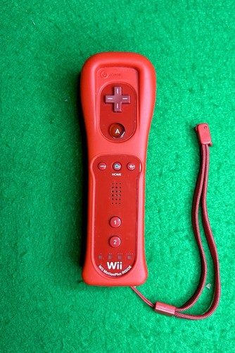 Nintendo wii remote plus - remote,
